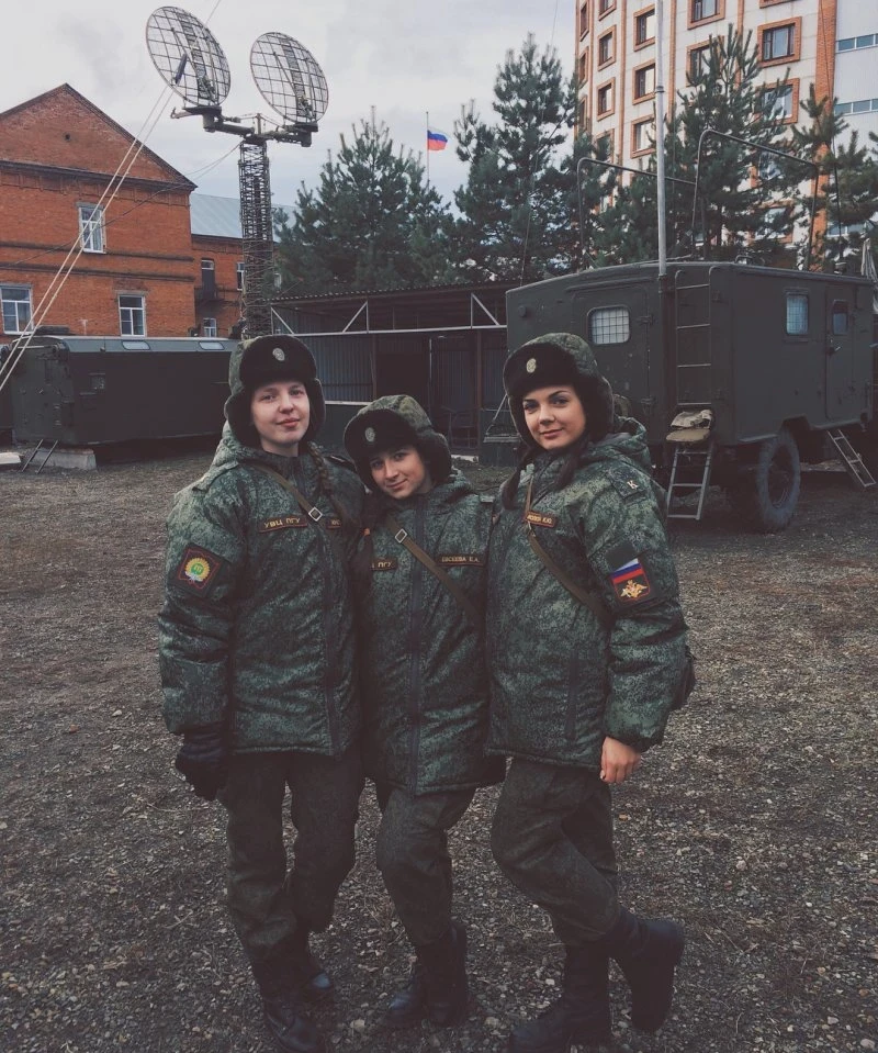 Елегантна краса: фотографії дівчини в стильному вбранні