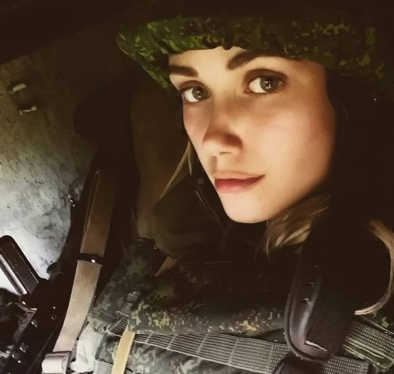 Елегантна краса: фотографії дівчини в стильному вбранні