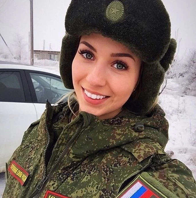 Елегантна краса: фотографії дівчини в стильному вбранні