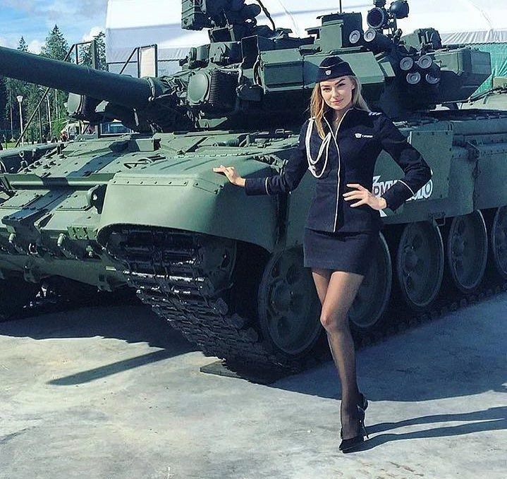 Елегантна краса: фотографії дівчини в стильному вбранні