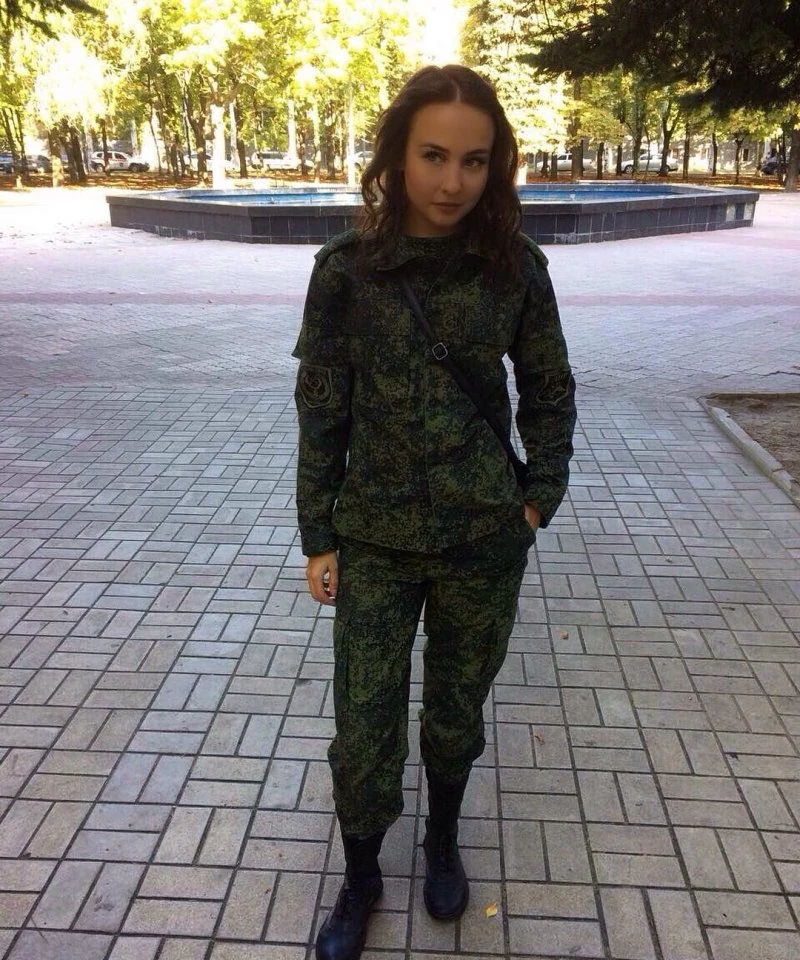 Елегантна краса: фотографії дівчини в стильному вбранні