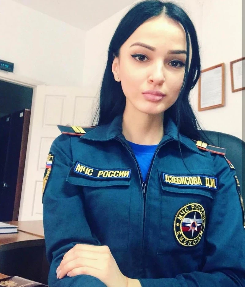 Зачаровуюча краса: фотогалерея з привабливою дівчиною – фото 20