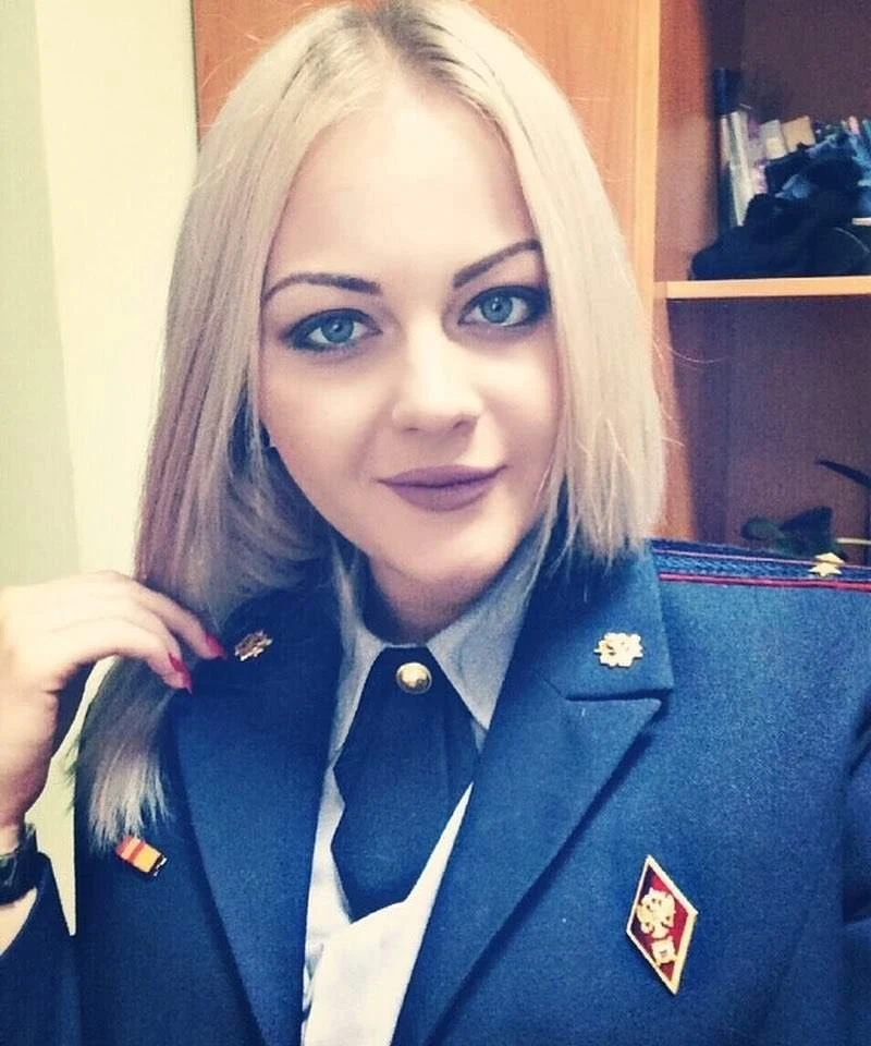Елегантна красуня: фотогалерея з вишуканими образами – фото 13