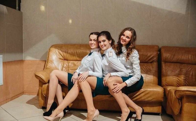 Елегантна красуня: фотогалерея з вишуканими образами – фото 27
