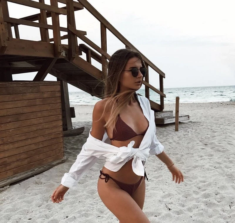 Елегантна краса: фотогалерея з витонченою дівчиною – фото 23