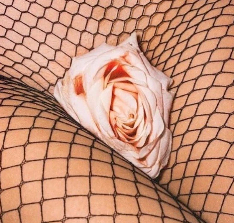 Зачаровуюча краса: фотогалерея з вибраною дівчиною