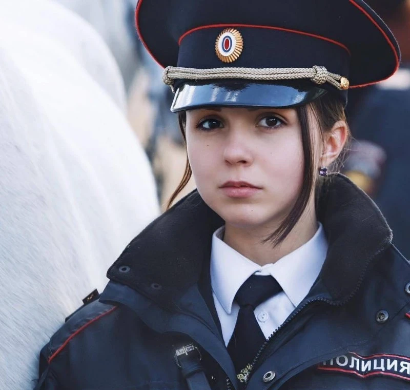 Зачарована краса: фотогалерея з вишуканою дівчиною – фото 14