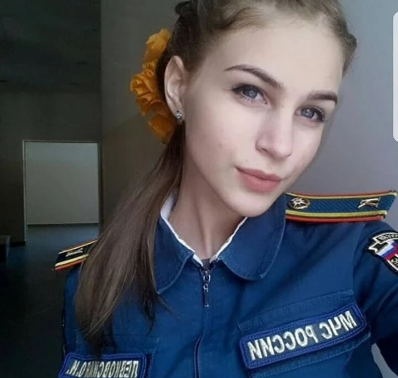 Зачарована краса: фотогалерея з вишуканою дівчиною – фото 26
