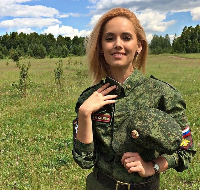 Зачарована краса: фотогалерея з вишуканою дівчиною – фото 30