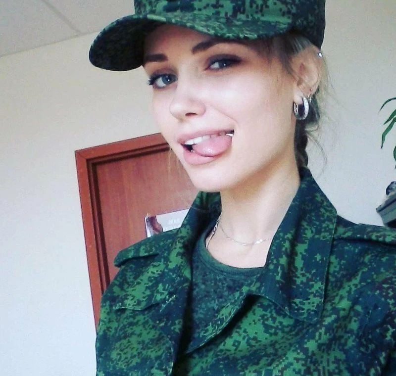 Зачарована краса: фотогалерея з вишуканою дівчиною – фото 33