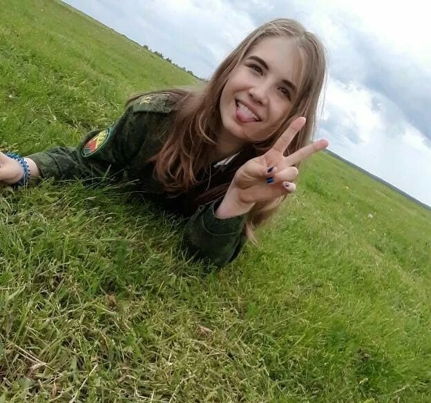 Зачарована краса: фотогалерея з вишуканою дівчиною – фото 34