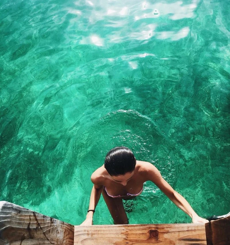 Елегантна краса: фотогалерея зі стильною дівчиною – фото 8