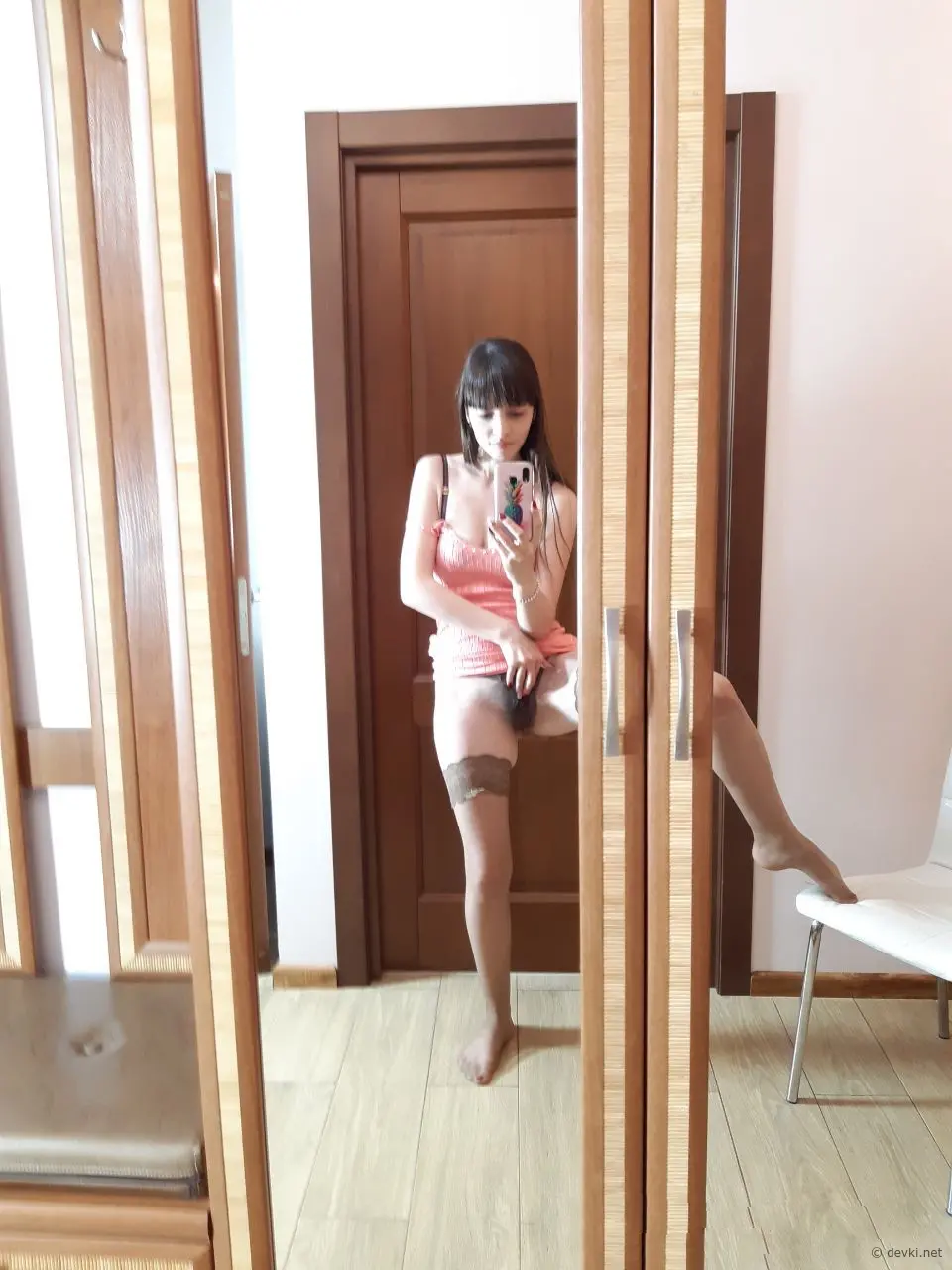 Зачарована краса: фотогалерея зі стильною дівчиною